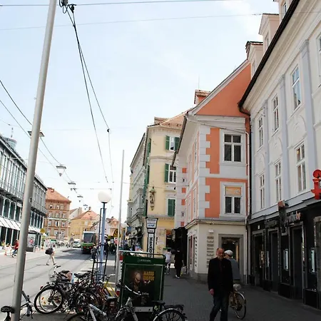 דירה Gin-department